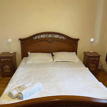 Guest House Saman Garni Exterior foto